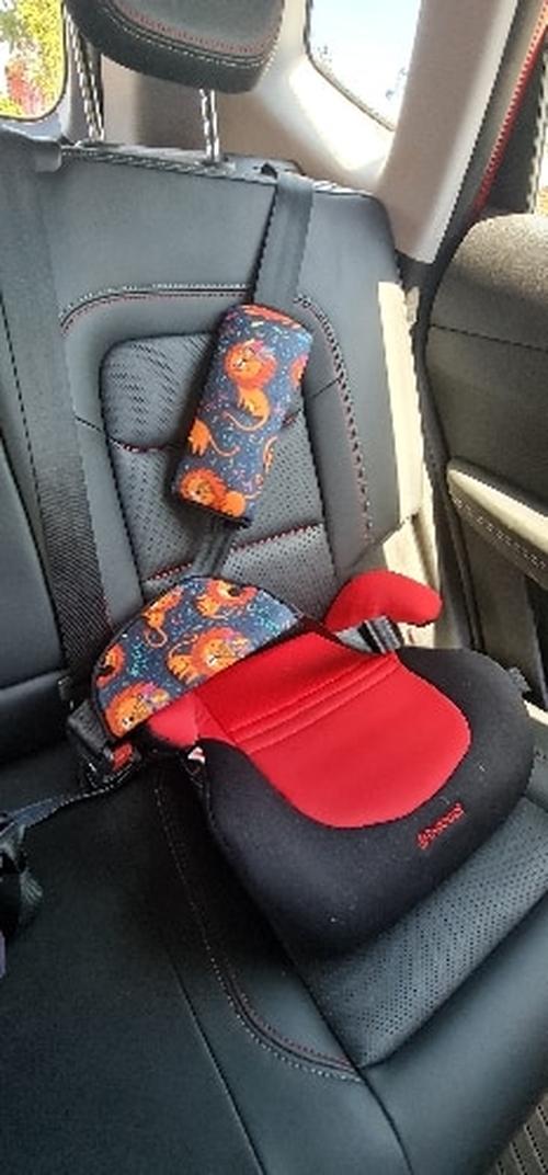 Car Seat Safety Belt Adjuster - Child Safety Belt Shoulder Guard photo review