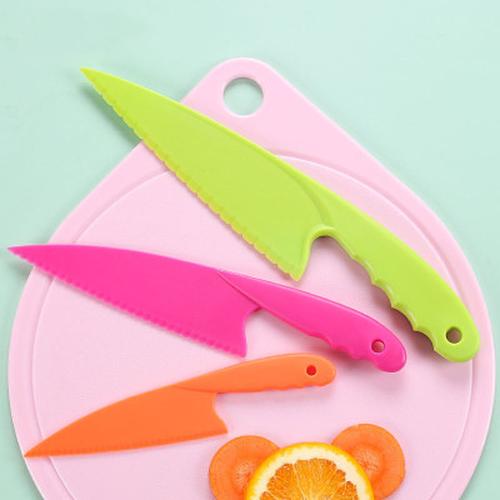 Children's Plastic Fruit Bread Dessert Kitchen Knife Set