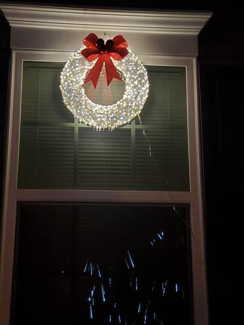 Christmas Decorations Lighted, Christmas Wreath LED Warm Light, Hanging Glowing Wreath for Front Door Wall photo review