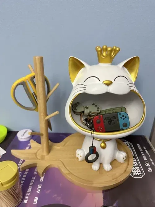 Fortune Cat Sculpture Key Holder with Storage Tray for Home Decoration photo review