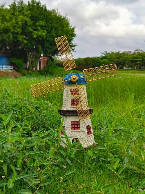 Handmade Dutch Windmill Pig Bank Resin Sculpture Figurine Statue for Home Decor