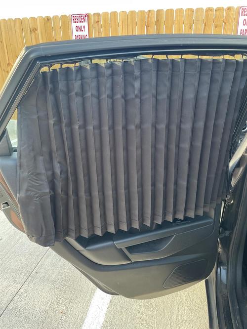 4pcs Magnetic Car Window Sliding Curtain - Car Sunshade Magnetic Side Window Curtain photo review