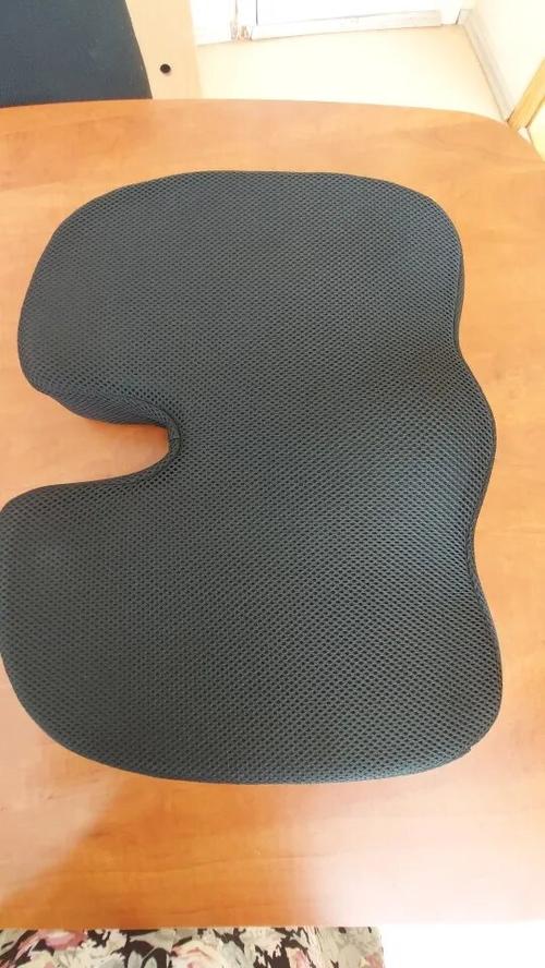 Memory Foam Gel Seat Cushion for Tailbone, Sciatica, and Back Pain Relief photo review