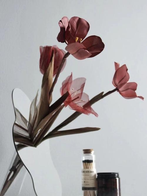 Modern Acrylic Vase for Luxury Home Decor photo review