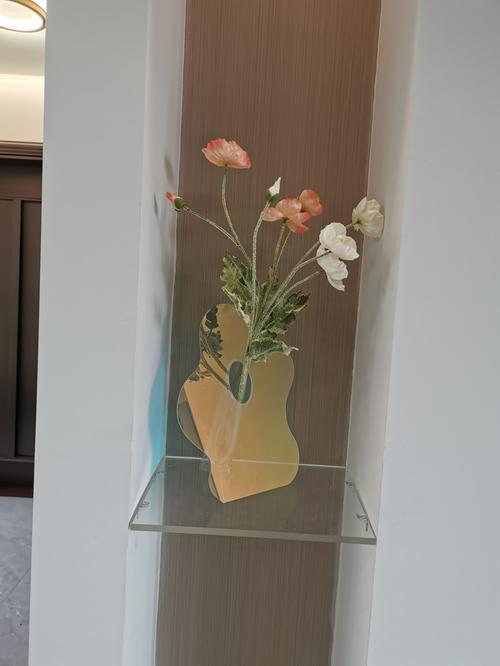 Modern Acrylic Vase for Luxury Home Decor photo review