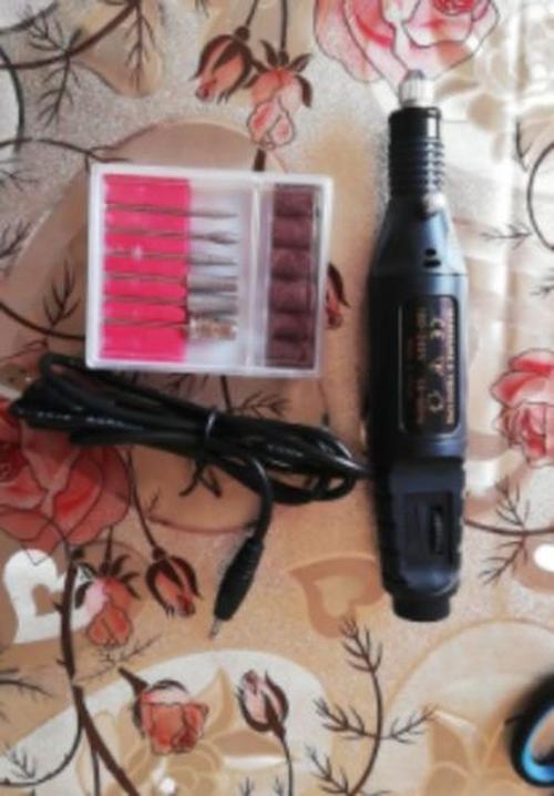 Multifunctional Electric Nail Drill Machine with 6 Bits for Acrylic Nail Art photo review