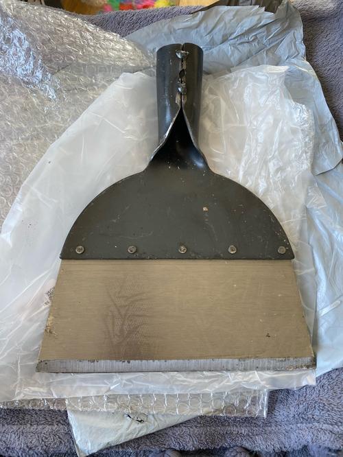 Multifunctional Garden Cleaning Shovel photo review