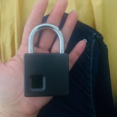 Newer Fingerprint Lock with Keyless Entry - Your Finger is the Key photo review