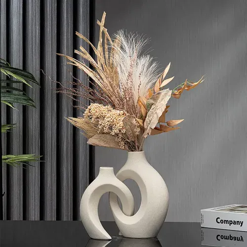 Nordic Ceramic Interlock Vase for Pampas Grass - Wedding, Bridal Shower, Boyfriend, Girlfriend Gift