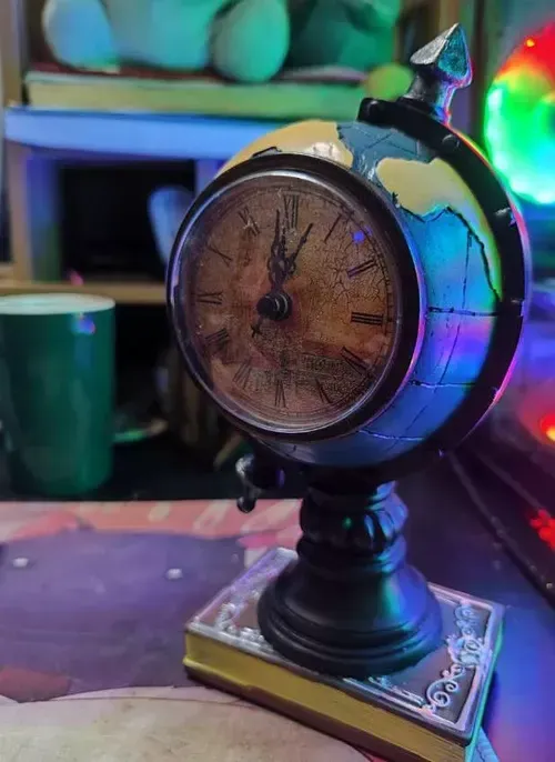 Retro Globe Resin Clock for Home, Office, Cafe, Bar photo review