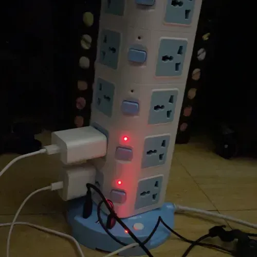 Tower Surge Protector Power Strip, Universal Outlets, 3 USB ports, Heavy Extension Cord, Overload Protection photo review