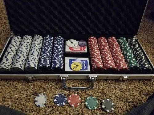 Ultimate Custom Poker Chips Set, Aluminum Box Chip Set Entertainment photo review