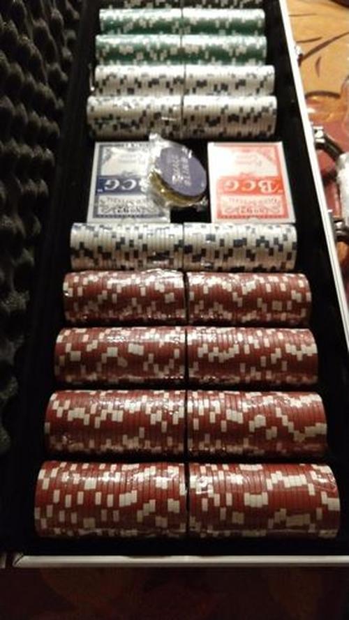 Ultimate Custom Poker Chips Set, Aluminum Box Chip Set Entertainment photo review